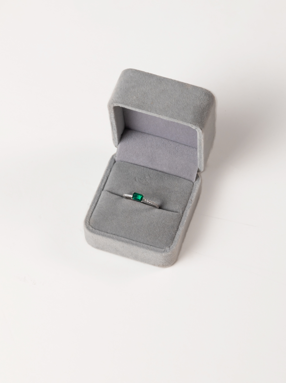 Anello Pietra Zirconia Verde in argento Sterling 925