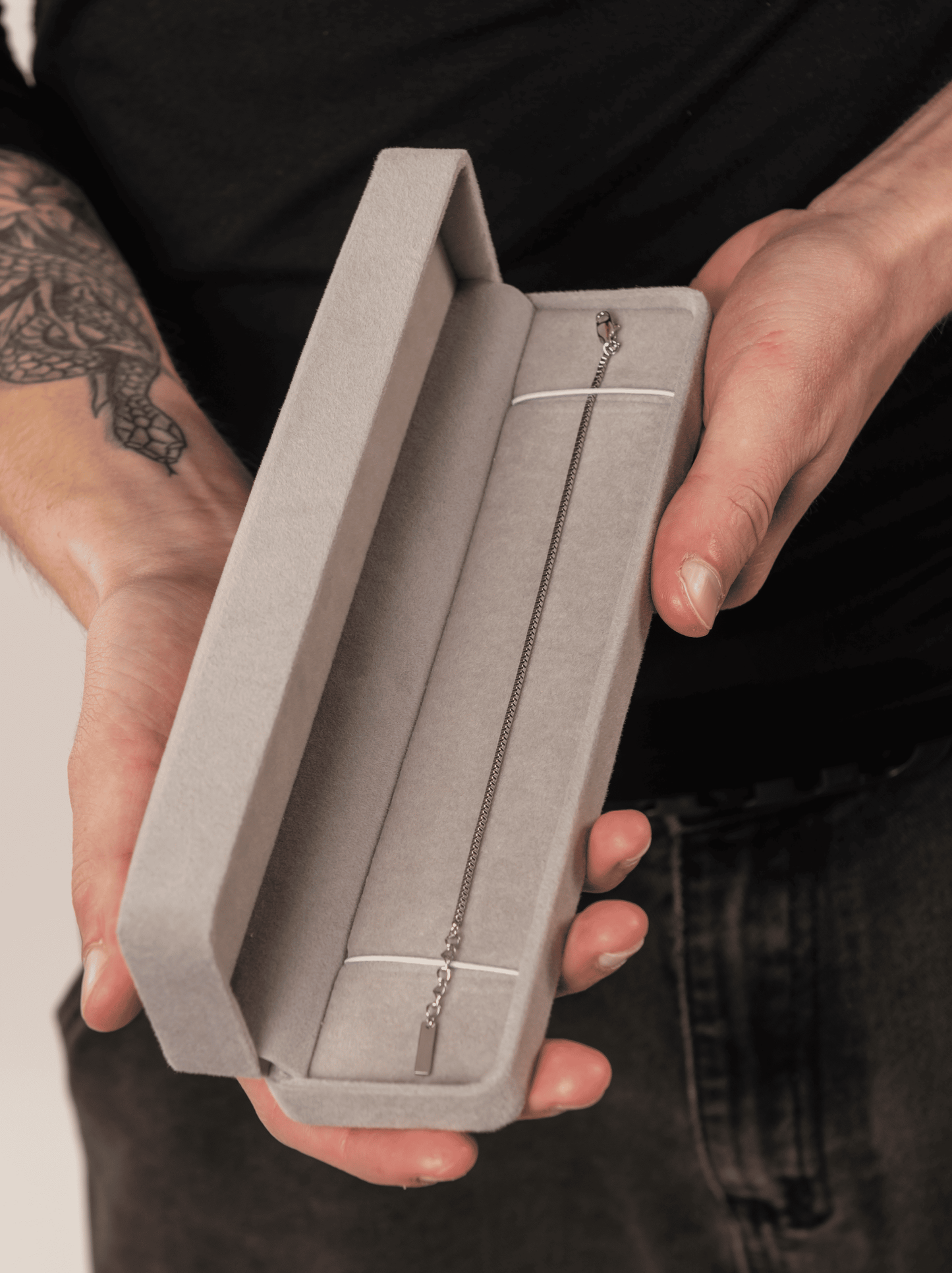 Minimalistisches Box-Silberarmband
