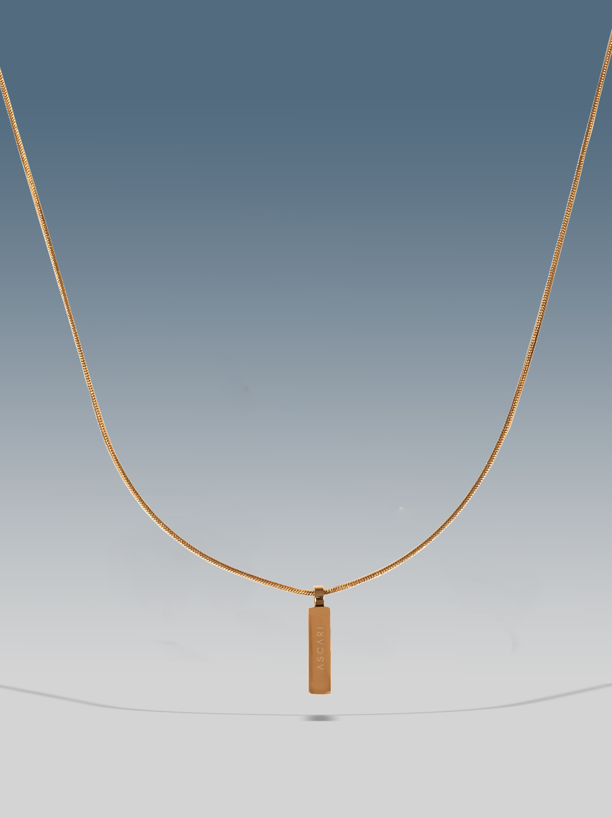 Collana pendente snike oro
