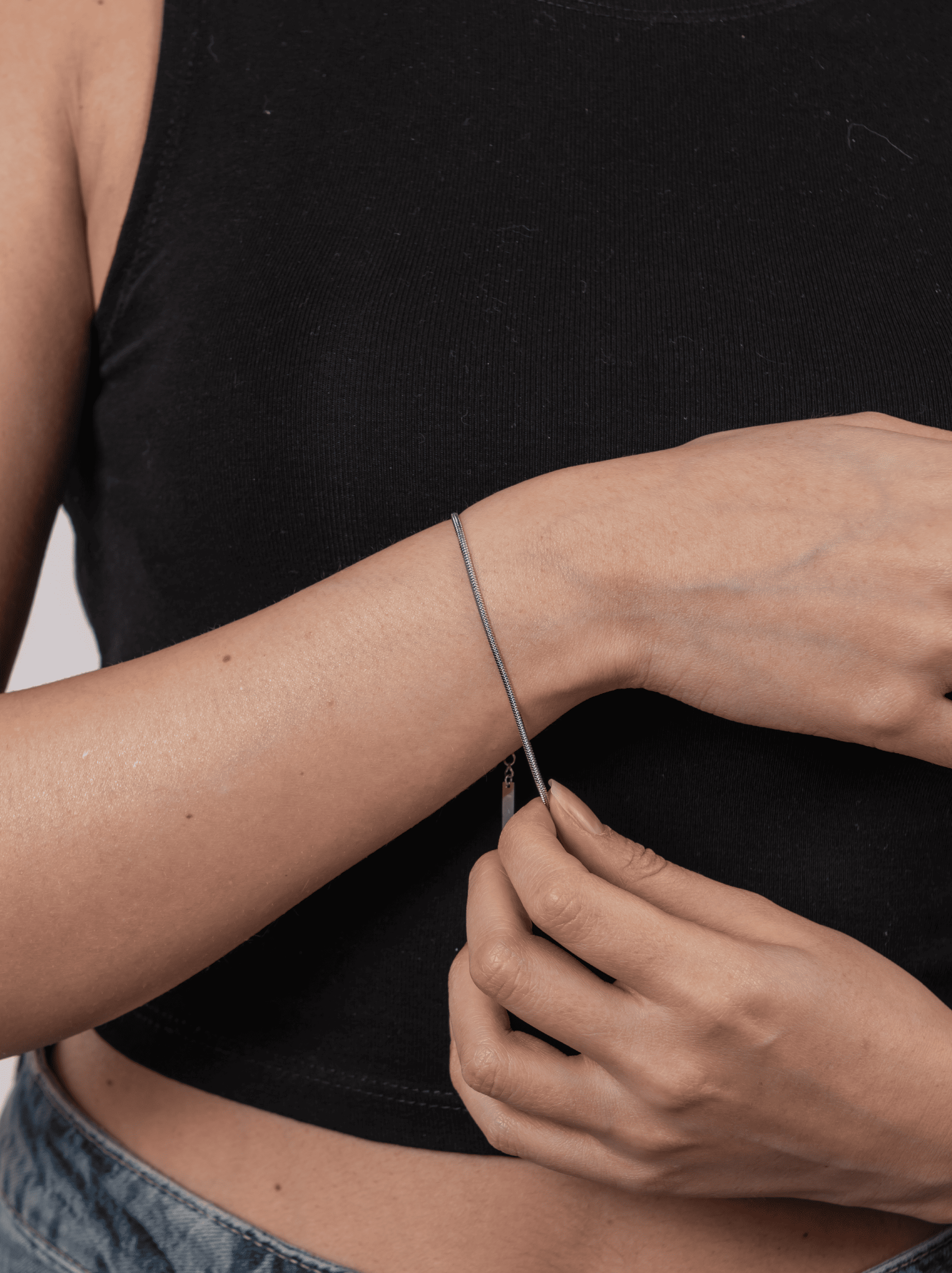 Bracciale minimal snike argento