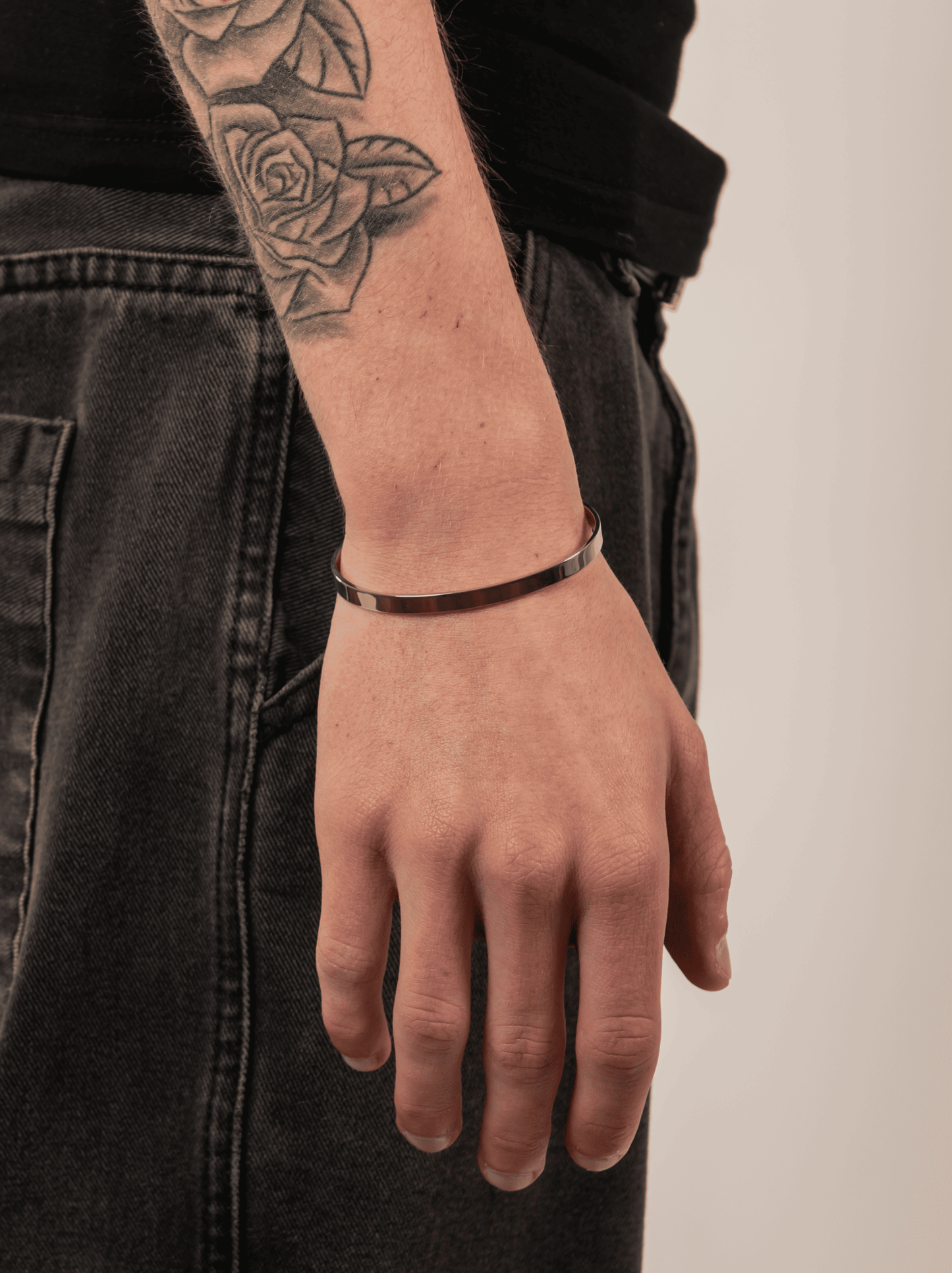 Silbernes Manschettenarmband