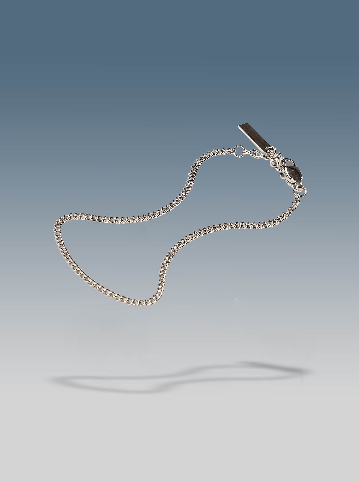 Minimalistisches würfelförmiges Silberarmband