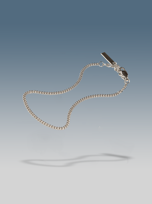 Minimalistisches würfelförmiges Silberarmband