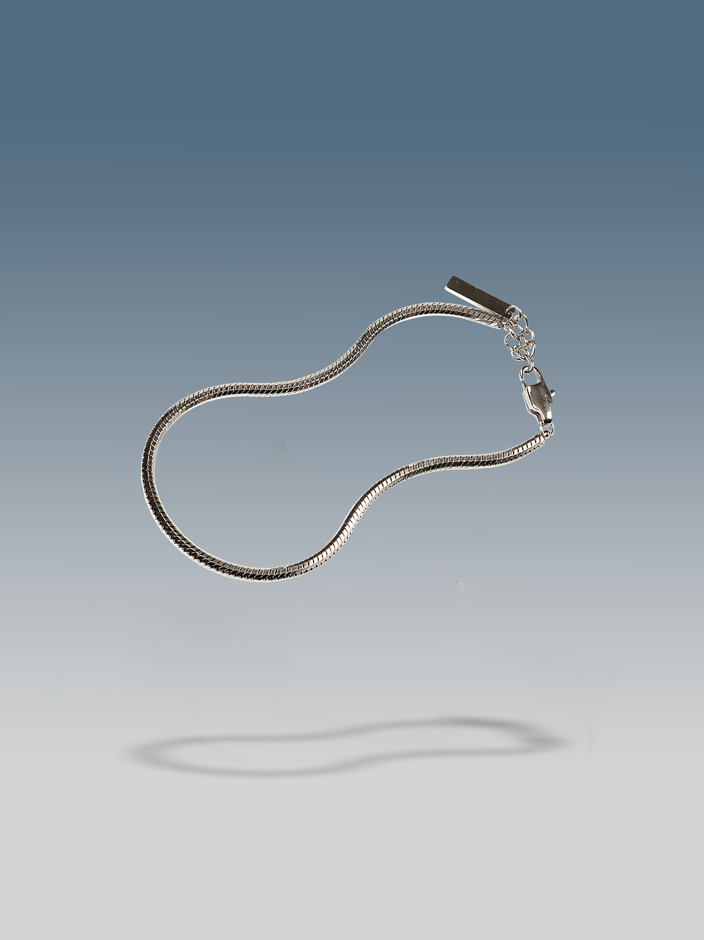 Minimalistisches quadratisches Silberarmband
