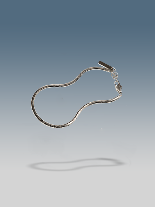 Minimalistisches quadratisches Silberarmband