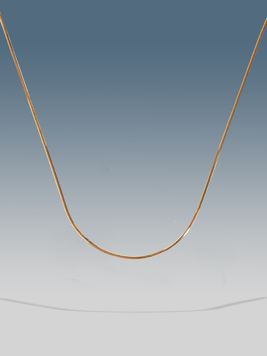Minimalistische quadratische Goldkette