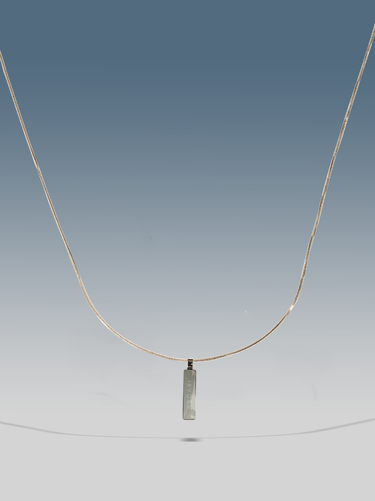 Halskette mit Snike-Anhänger, Silber